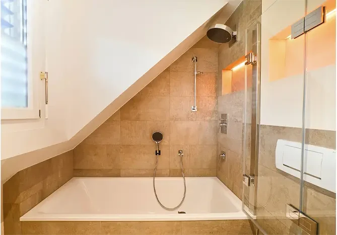 Realisiertes Badezimmer von JOHN Haustechnik, Objekt 104